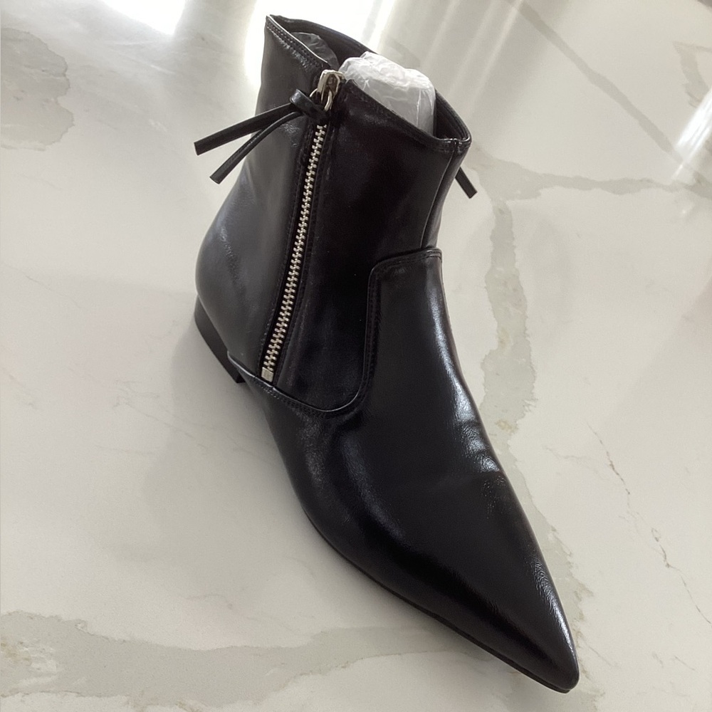 Women's Black Pointed Toe Ankle Boot with Side Zip